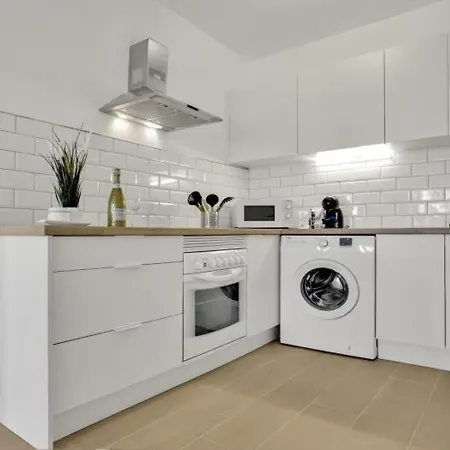 212 Elegant, Renovated, Confortable Lejlighed Playa Paraíso