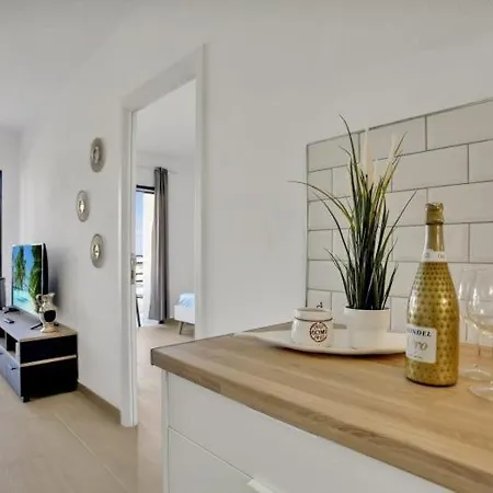 212 Elegant, Renovated, Confortable * Playa Paraíso