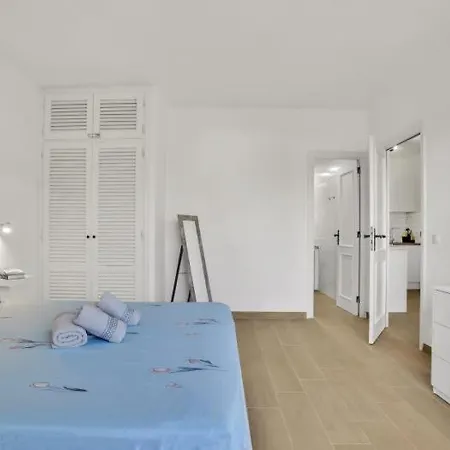 212 Elegant, Renovated, Confortable Διαμέρισμα