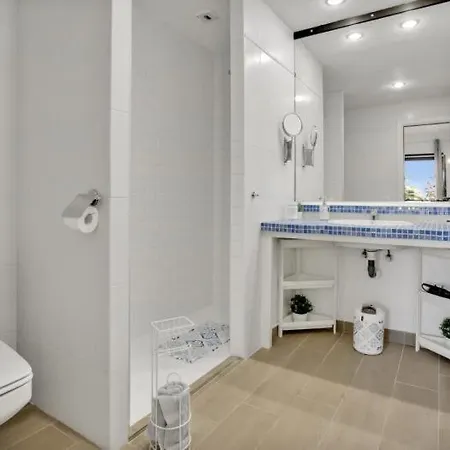 Διαμέρισμα 212 Elegant, Renovated, Confortable Playa Paraiso (Tenerife)