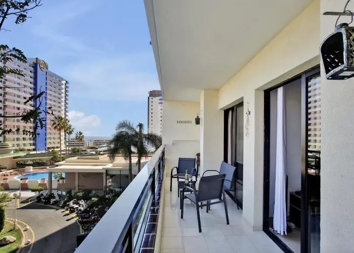 212 Elegant, Renovated, Confortable