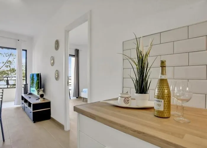 212 Elegant, Renovated, Confortable * Playa Paraiso (Tenerife)