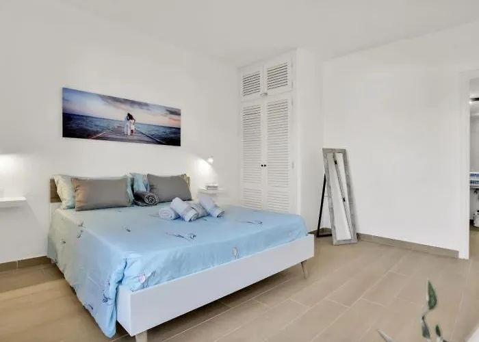 Daire 212 Elegant, Renovated, Confortable *