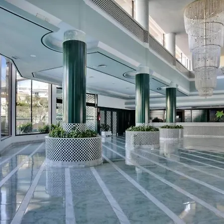 212 Elegant, Renovated, Confortable